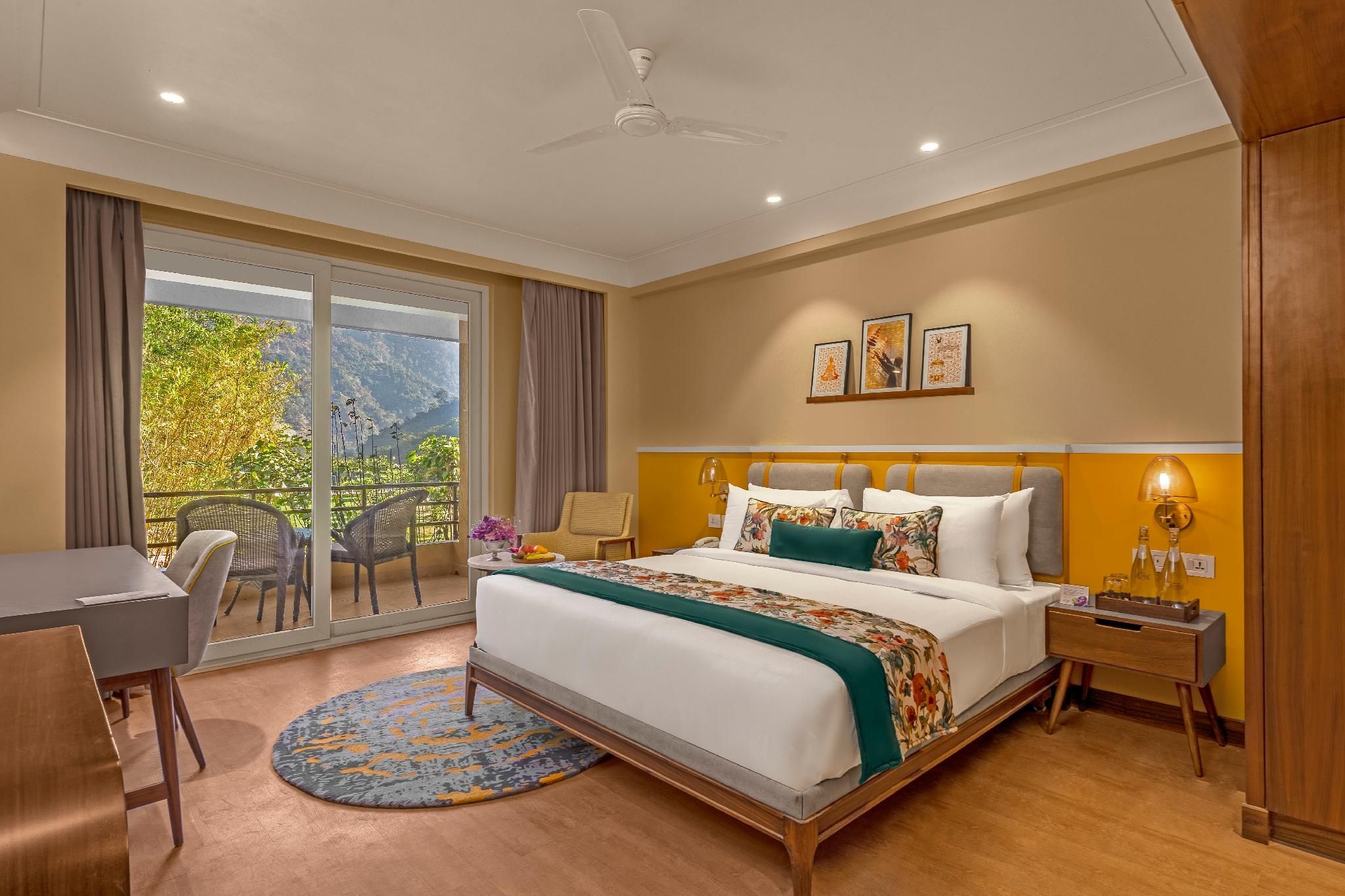 One Bedroom Royal Apartment (Garden facing)
