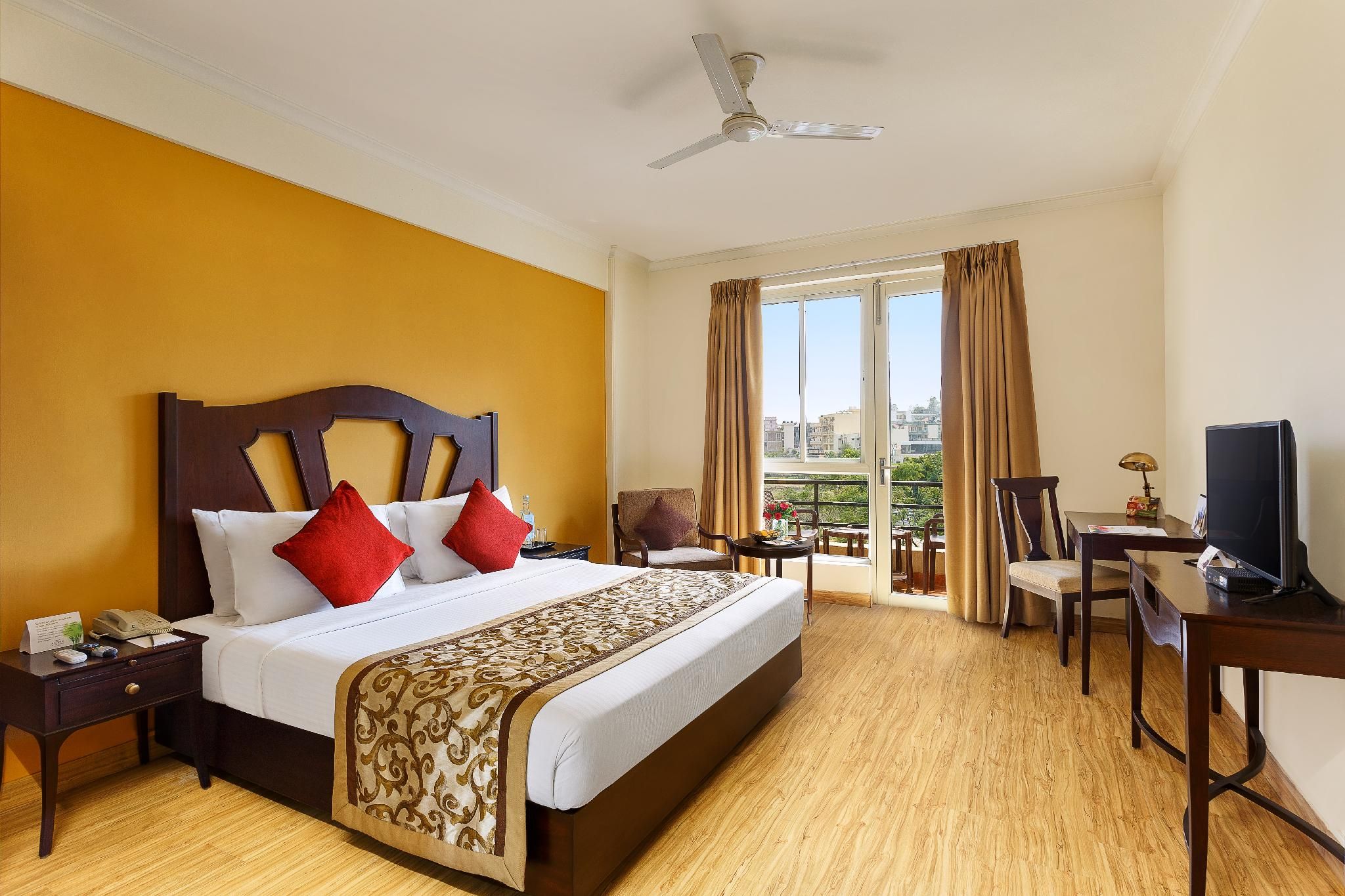 One Bedroom Apartment - Balcony