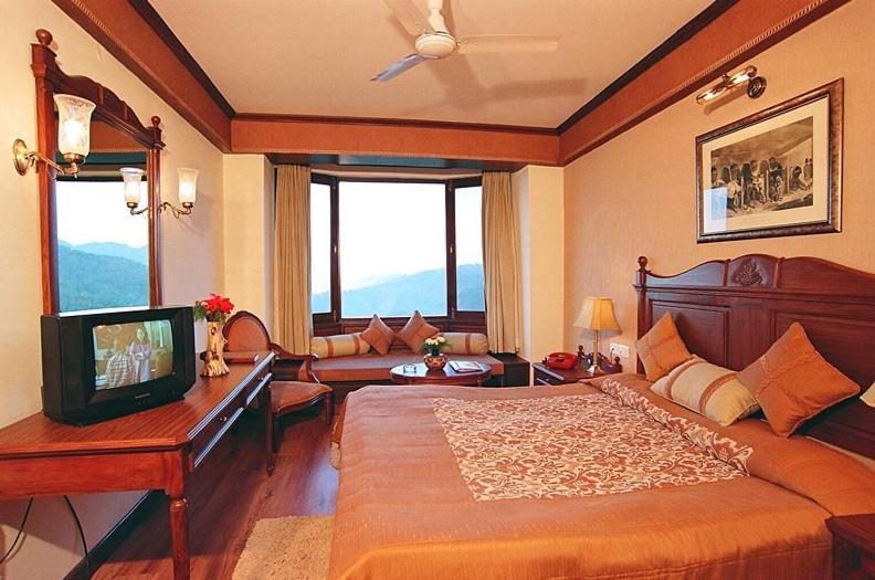 Sun n Snow Inn by Leisure Hotels Himalayan View Room 2