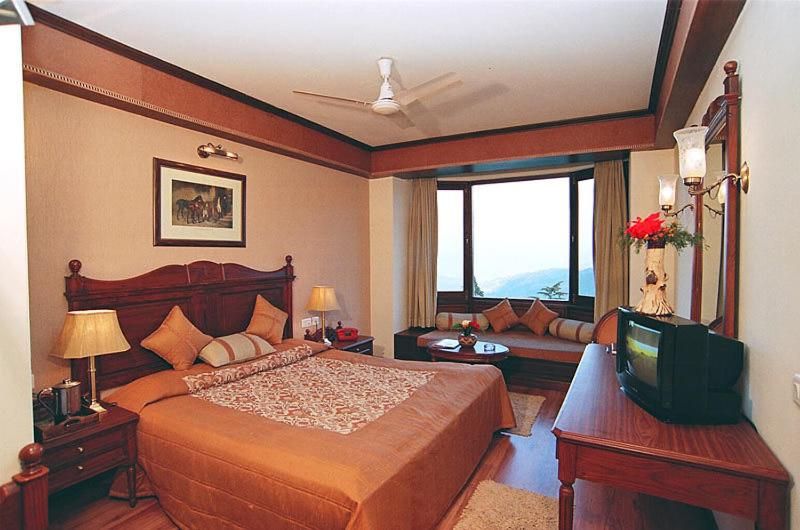 Sun n Snow Inn by Leisure Hotels Himalayan View Room