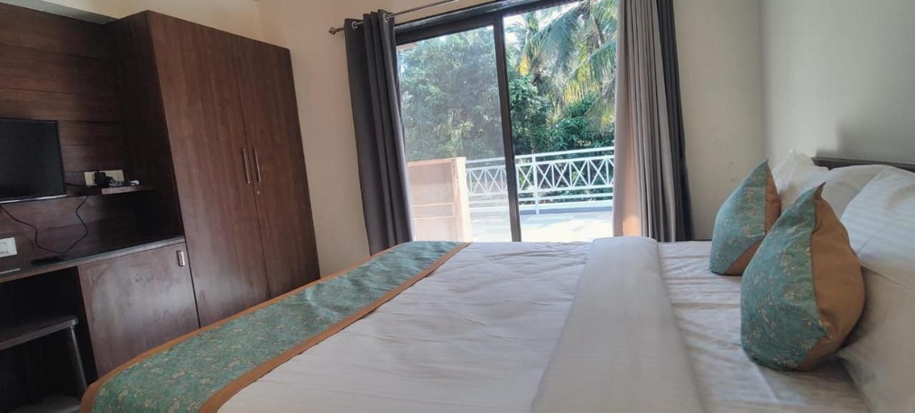 Cocorico Beach Resort Deluxe AC Room