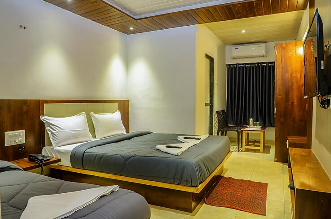 Deluxe Room Non-AC with Balcony