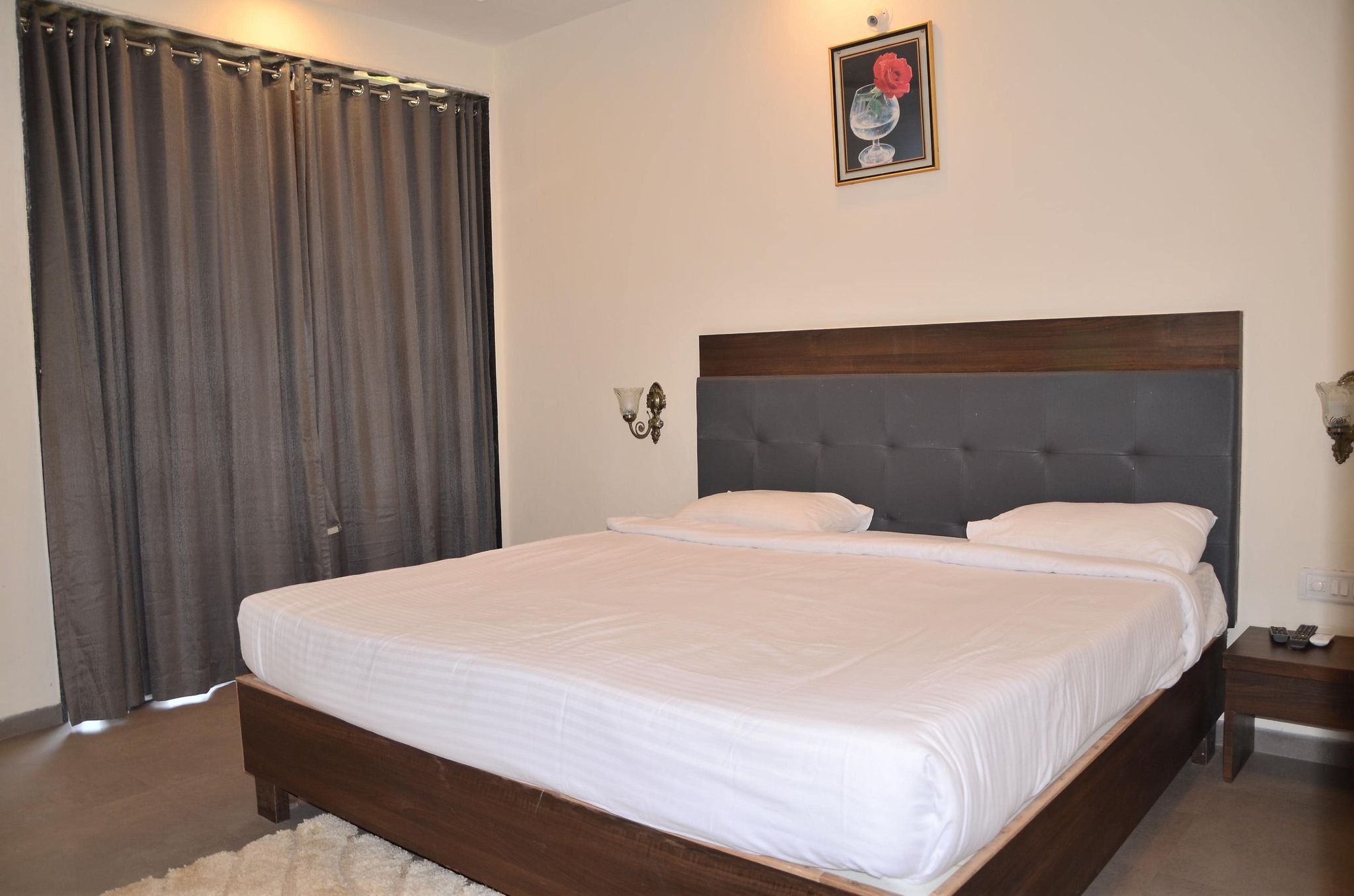 undefined Mountain Breeze Hotel 5