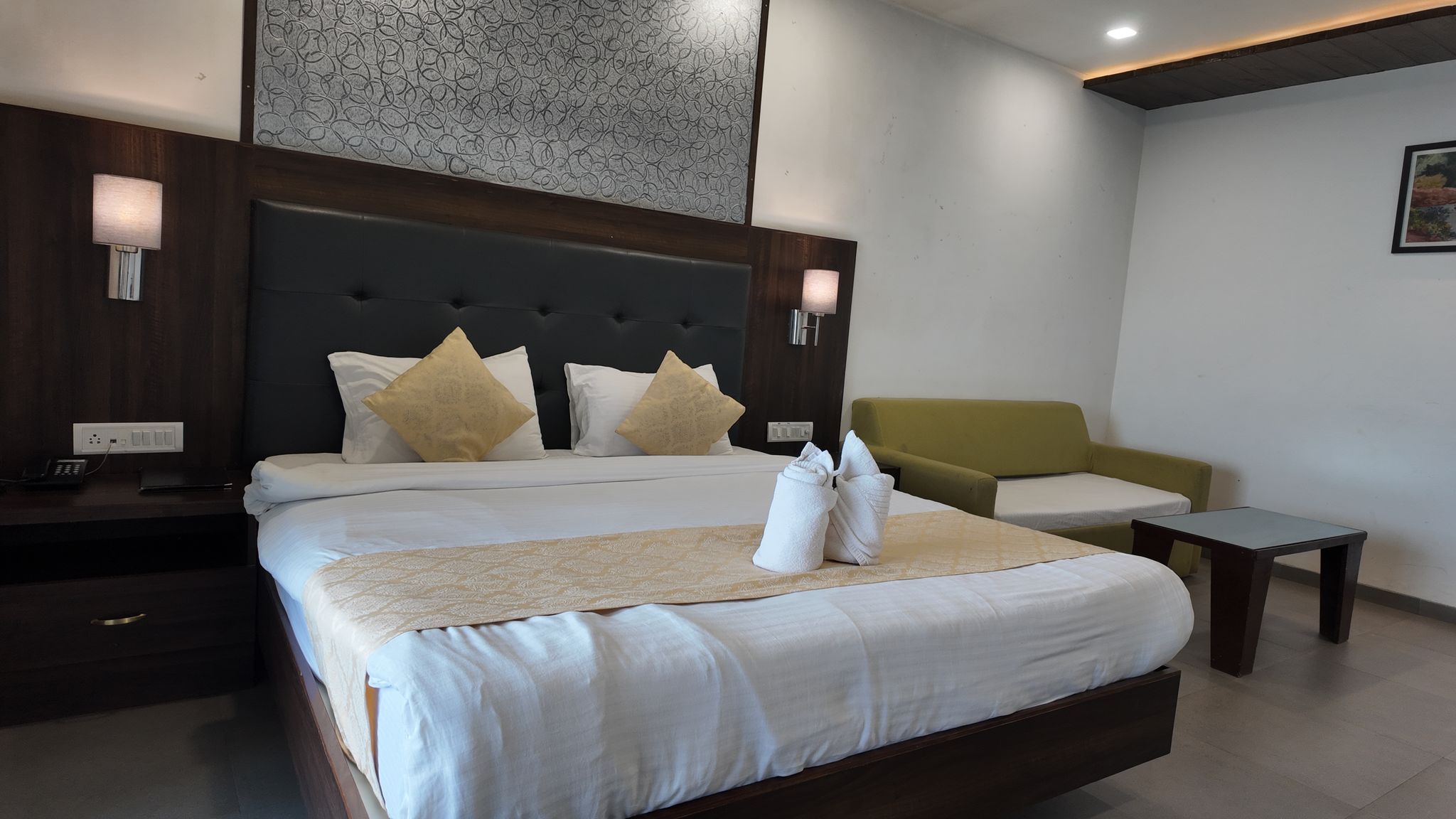 Mountain Breeze Hotel Highland- 1 level