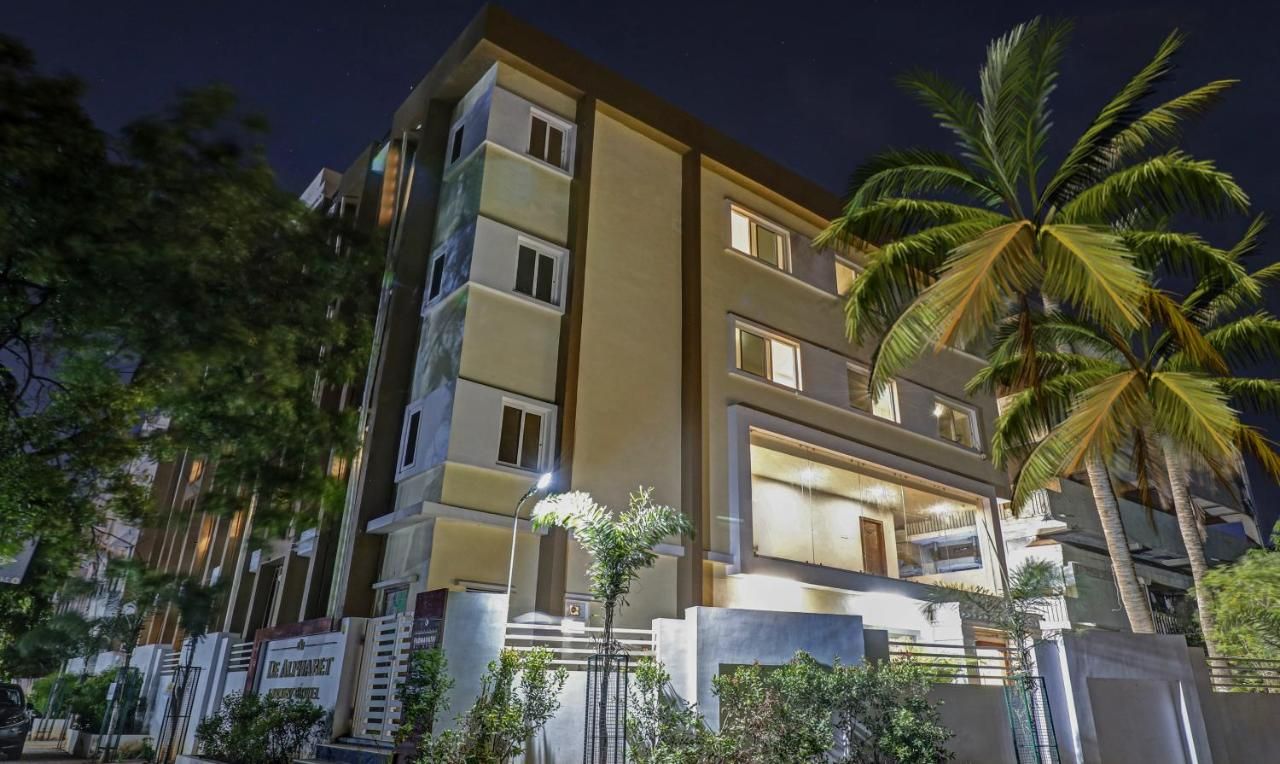 undefined Hotel De Alphabet 5