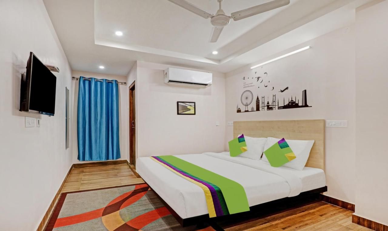 undefined Hotel De Alphabet 9