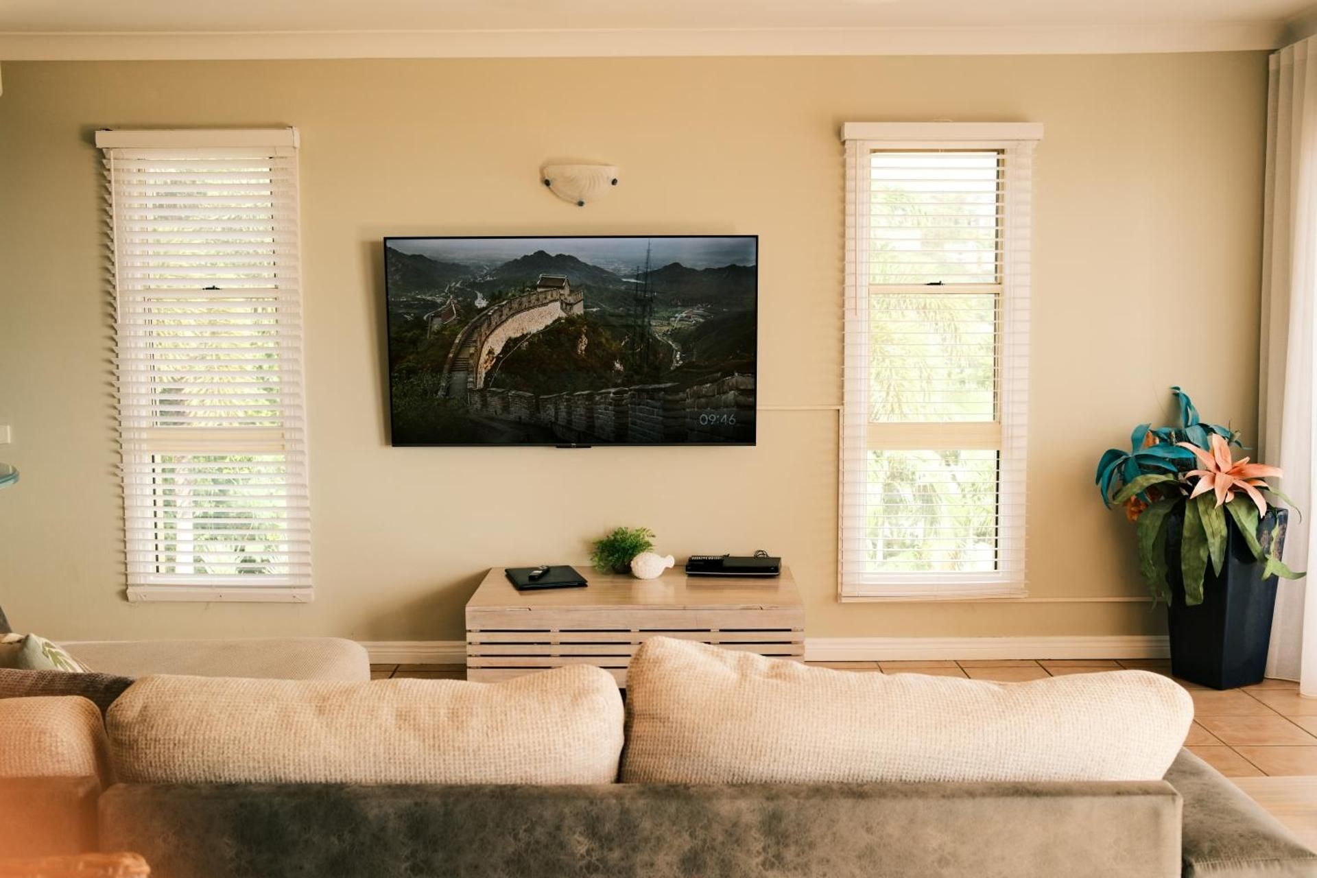 One Bedroom Ocean View Apartment