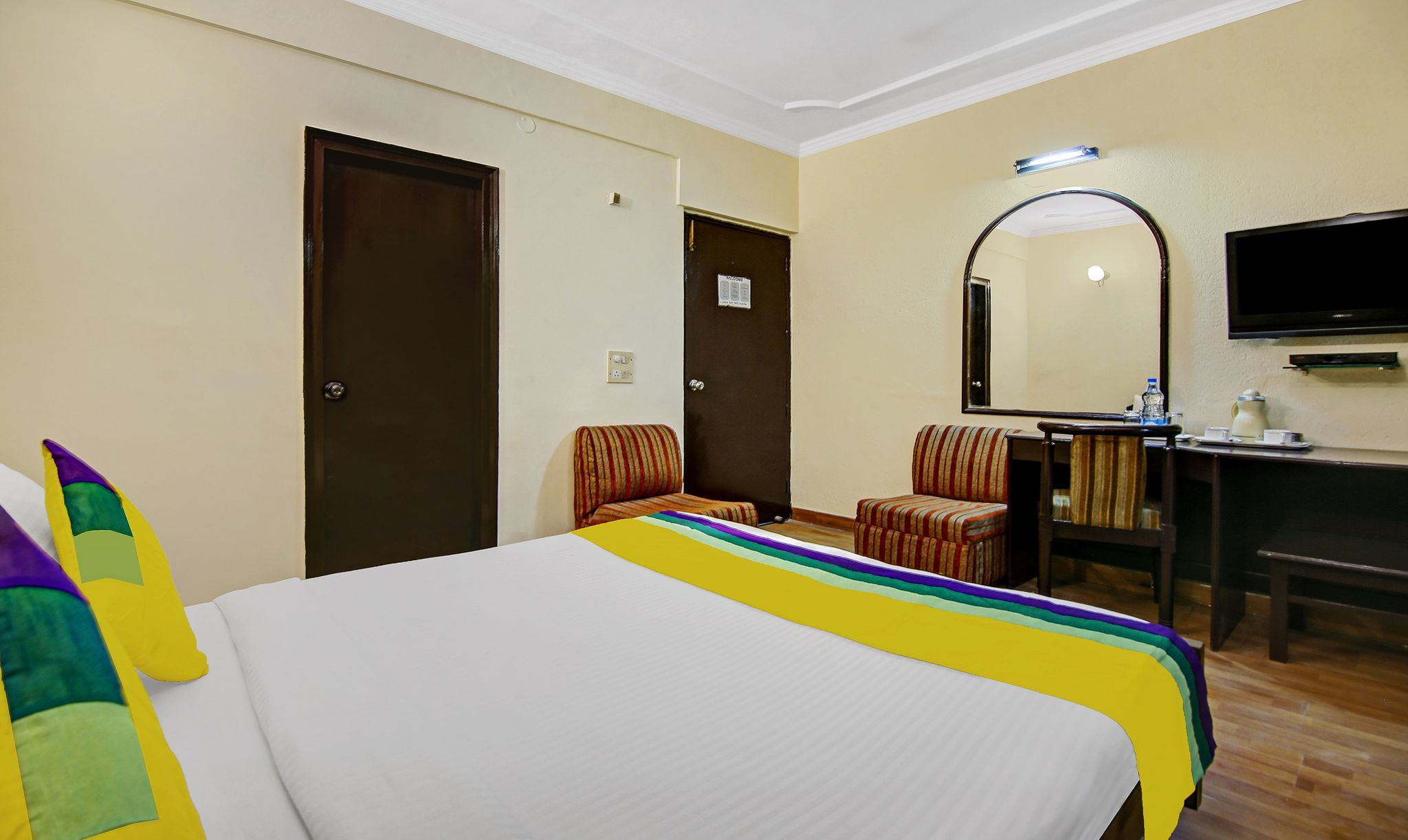 Itsy Hotels Arien International Standard Double Room 5