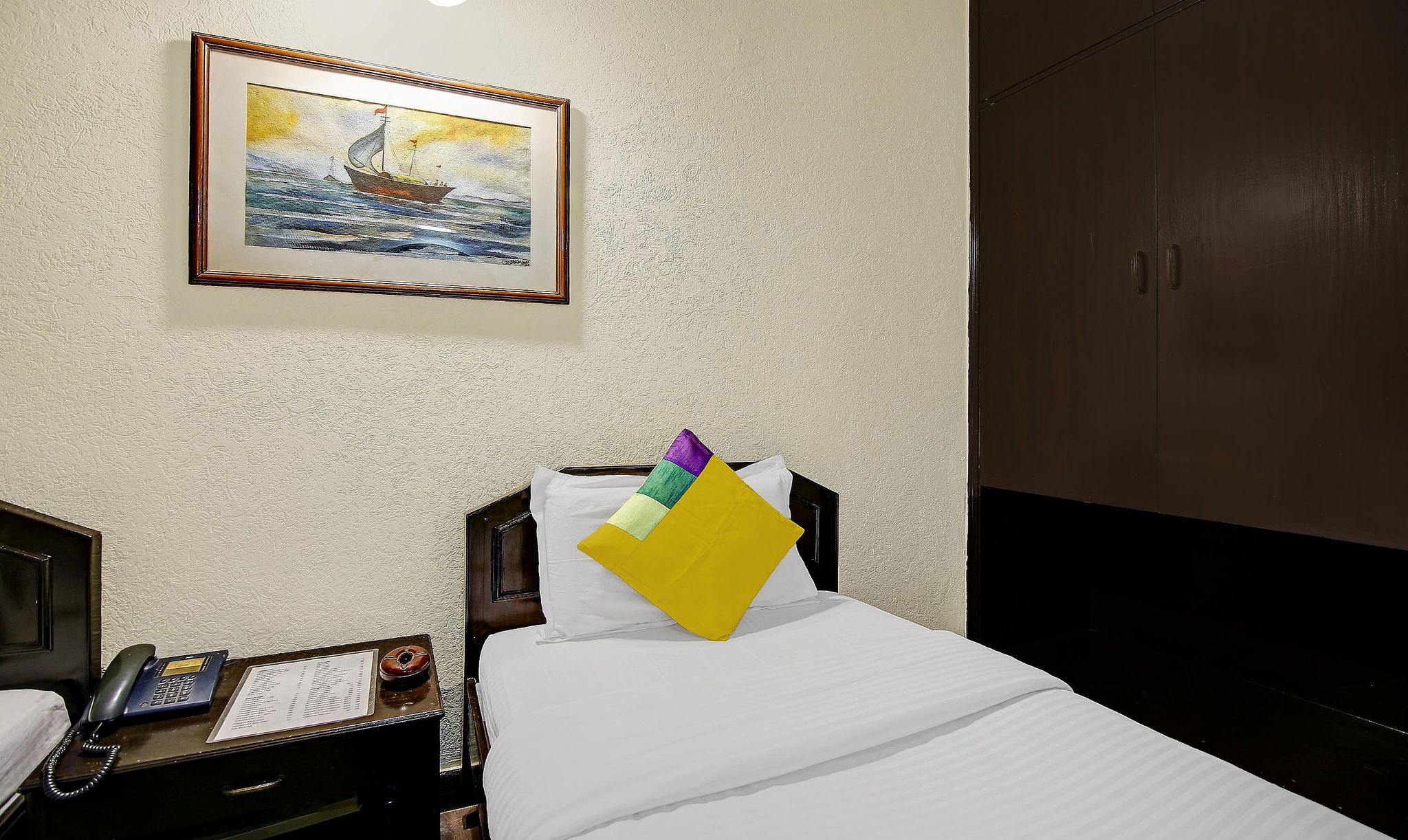 Itsy Hotels Arien International Standard Double Room 13