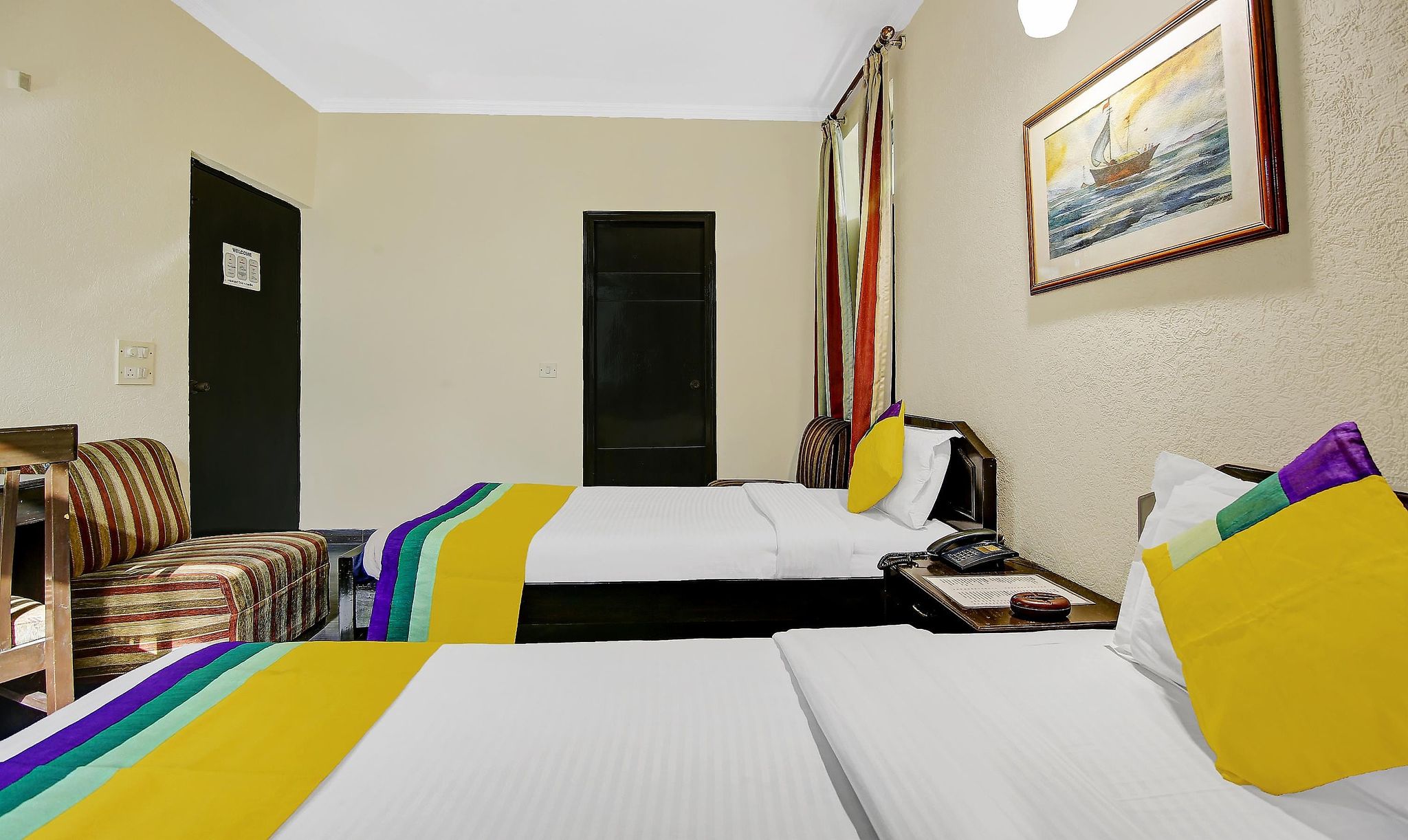 Itsy Hotels Arien International Standard Double Room 17