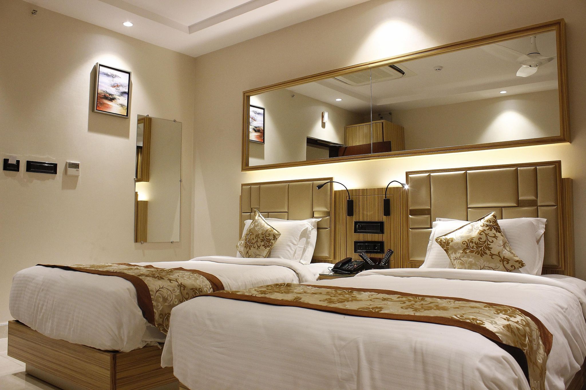 Mango Hotel Vijaywada Cozy Room  3