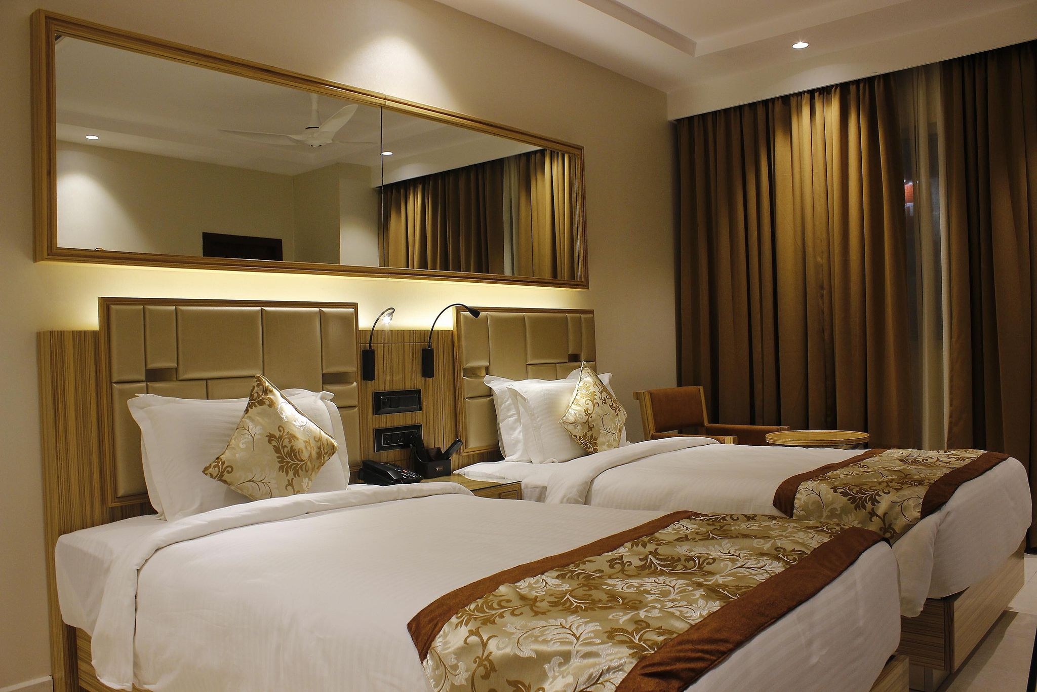 Mango Hotel Vijaywada Cozy Room  8
