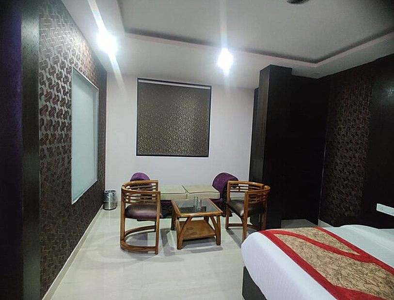 Hotel Royal Inn IGI Airport Deluxe Double Room 3