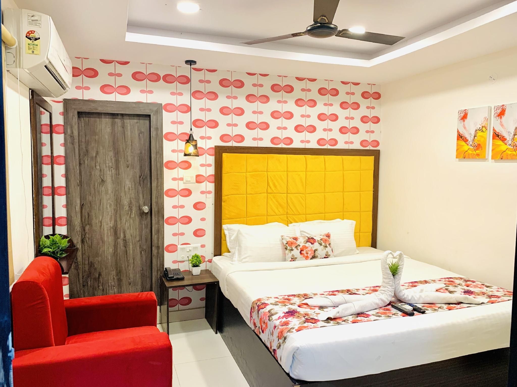 Junior Studio Suite