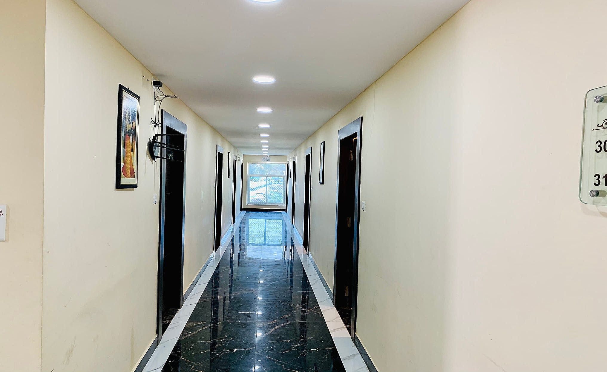 undefined Hotel Signature Airport Zone 2