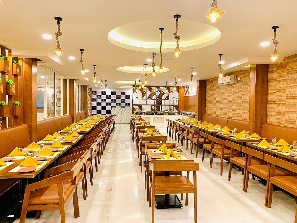 Food & Dining