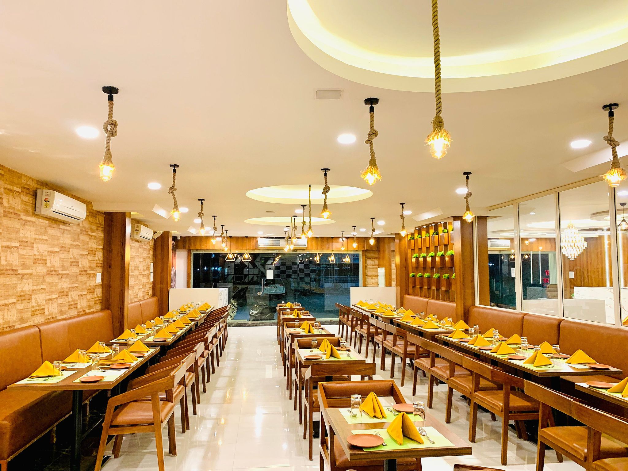 undefined Hotel Signature Airport Zone 3