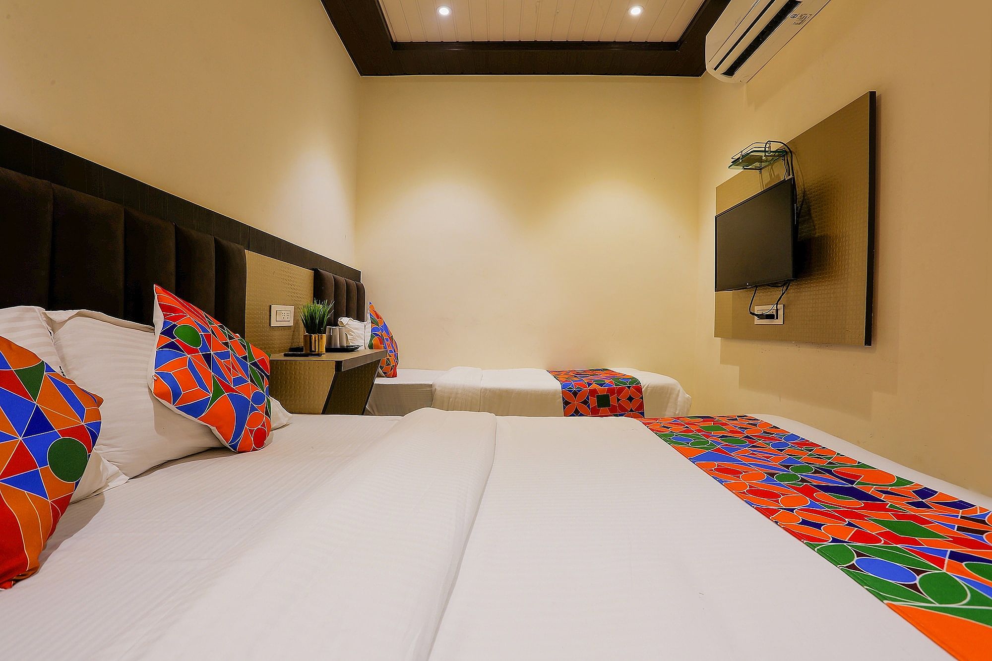 FabHotel Prime Land Deluxe Room 4