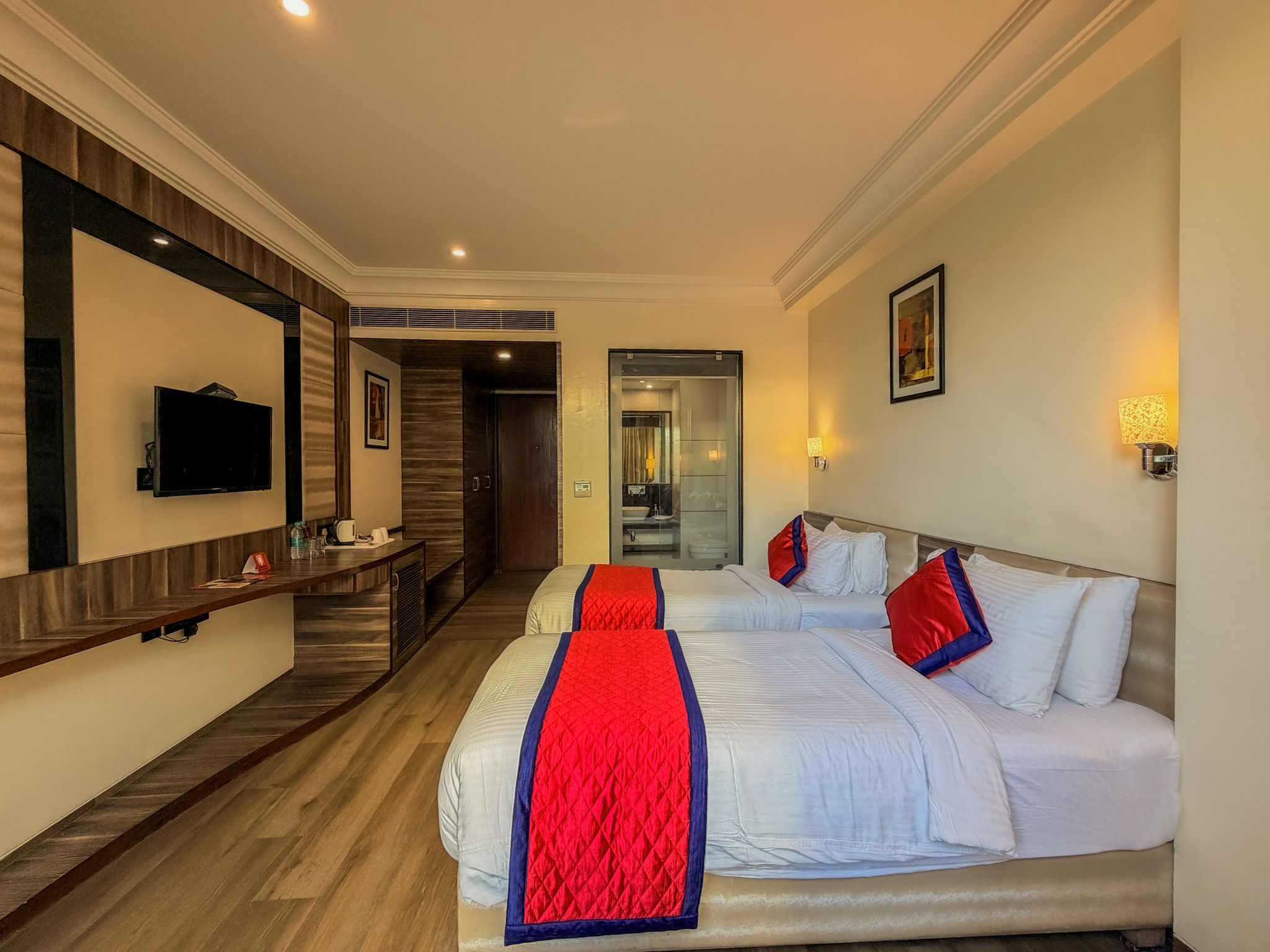 Spree Hotel Jaipur Deluxe Room Twin Bed (City view) 3