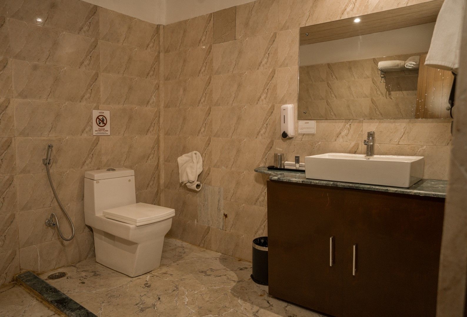 Summit Green Lake Tea Resort, Kaziranga Premium Room with  Balcony 8