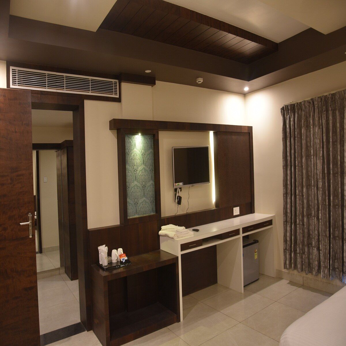 Hotel Shanti Vilas Premium Deluxe Room 3