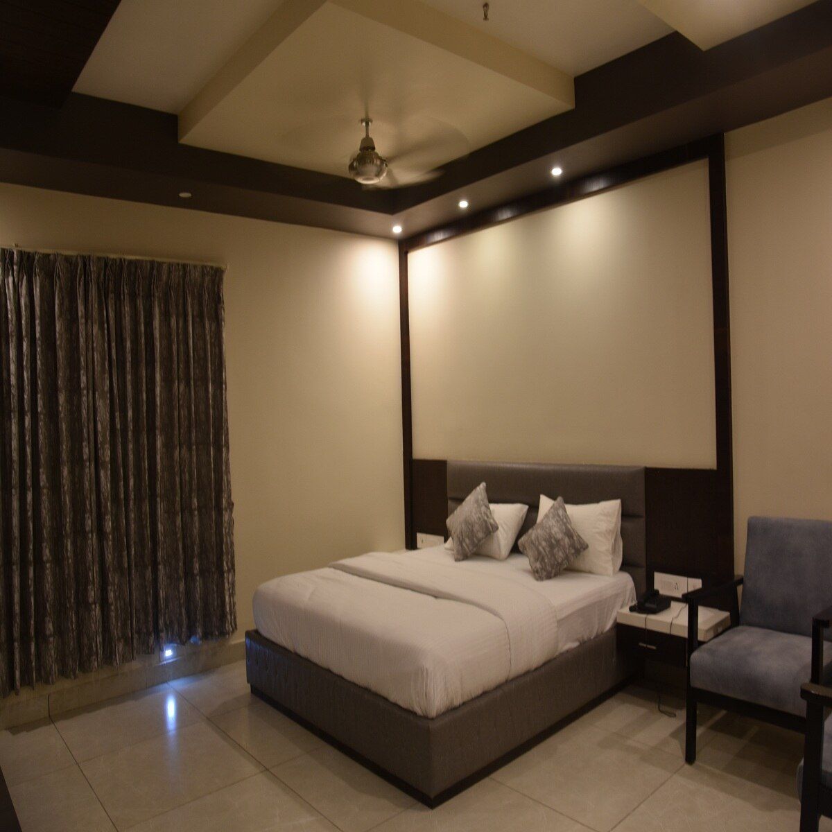King Suite Room