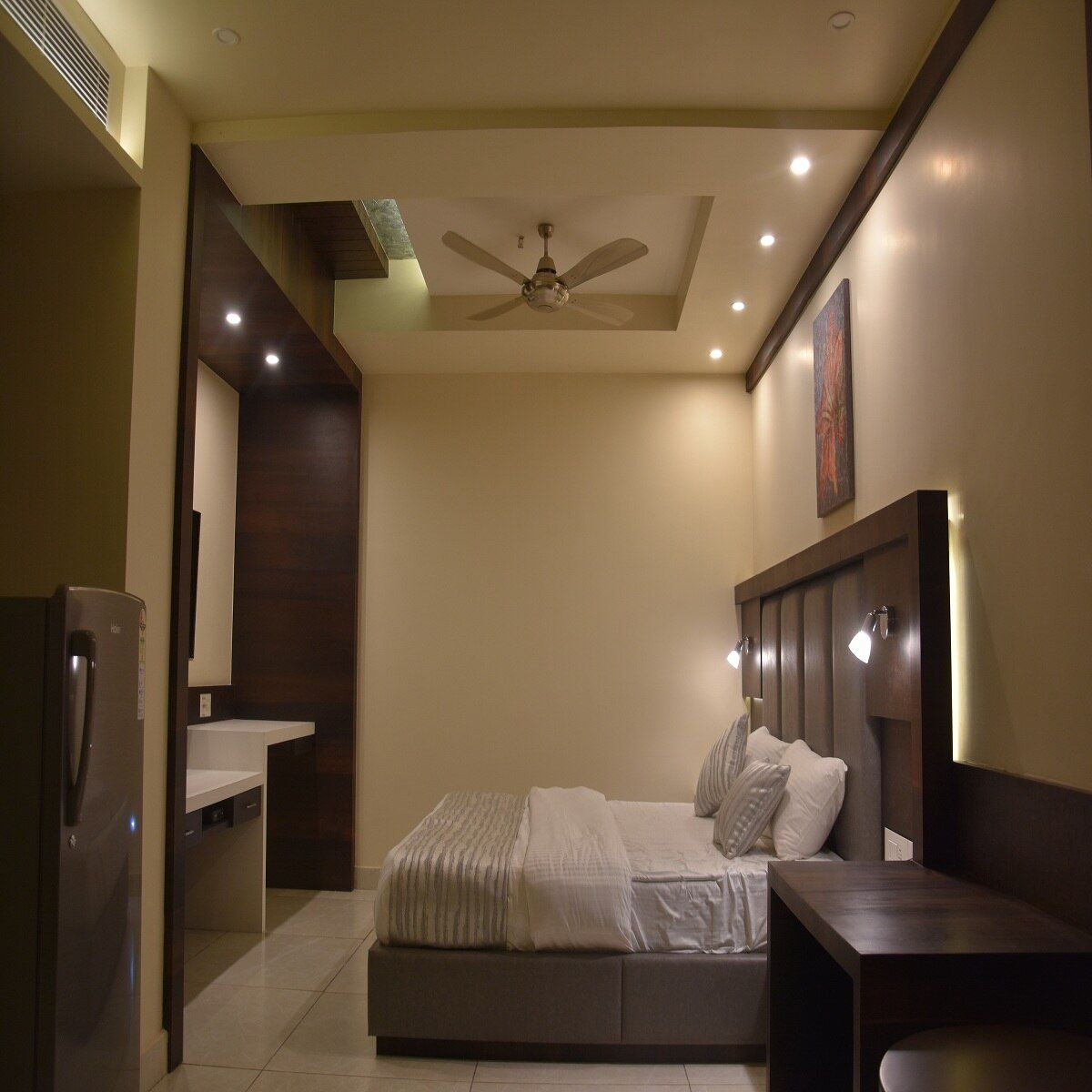 Hotel Shanti Vilas Executive Suite Room