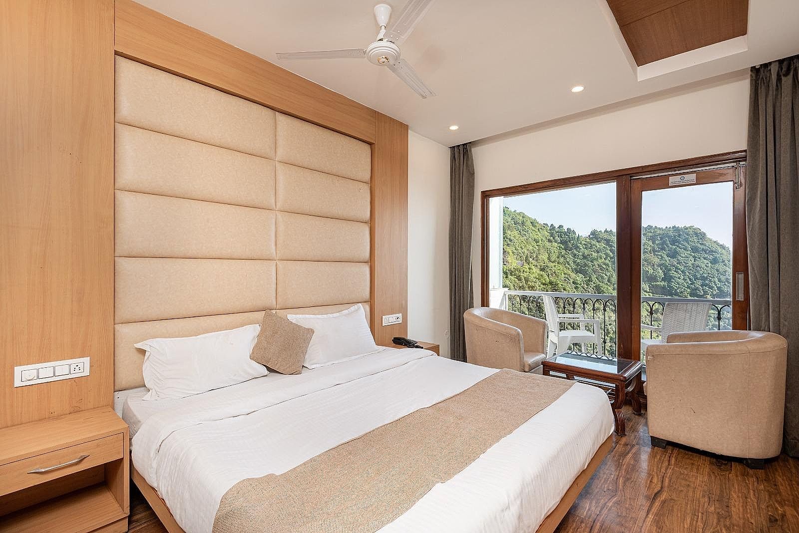 Shining Hills by Lawrence Hotels
