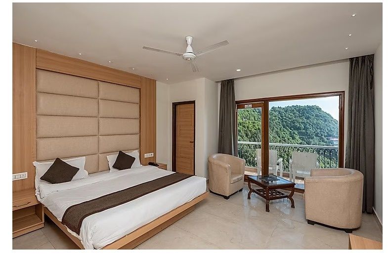 Shining Hills by Lawrence Hotels
