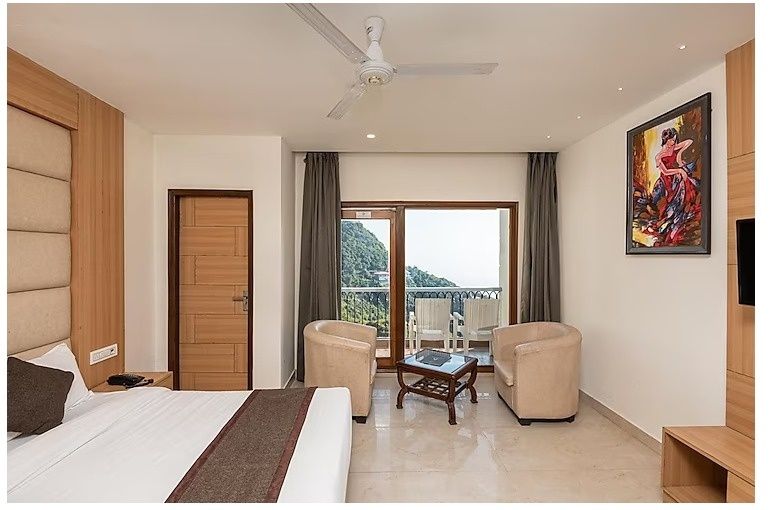 Shining Hills by Lawrence Hotels