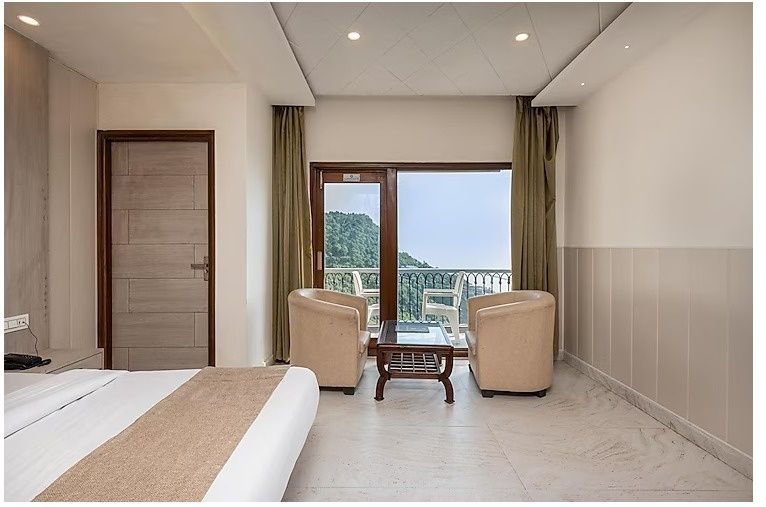 Shining Hills by Lawrence Hotels