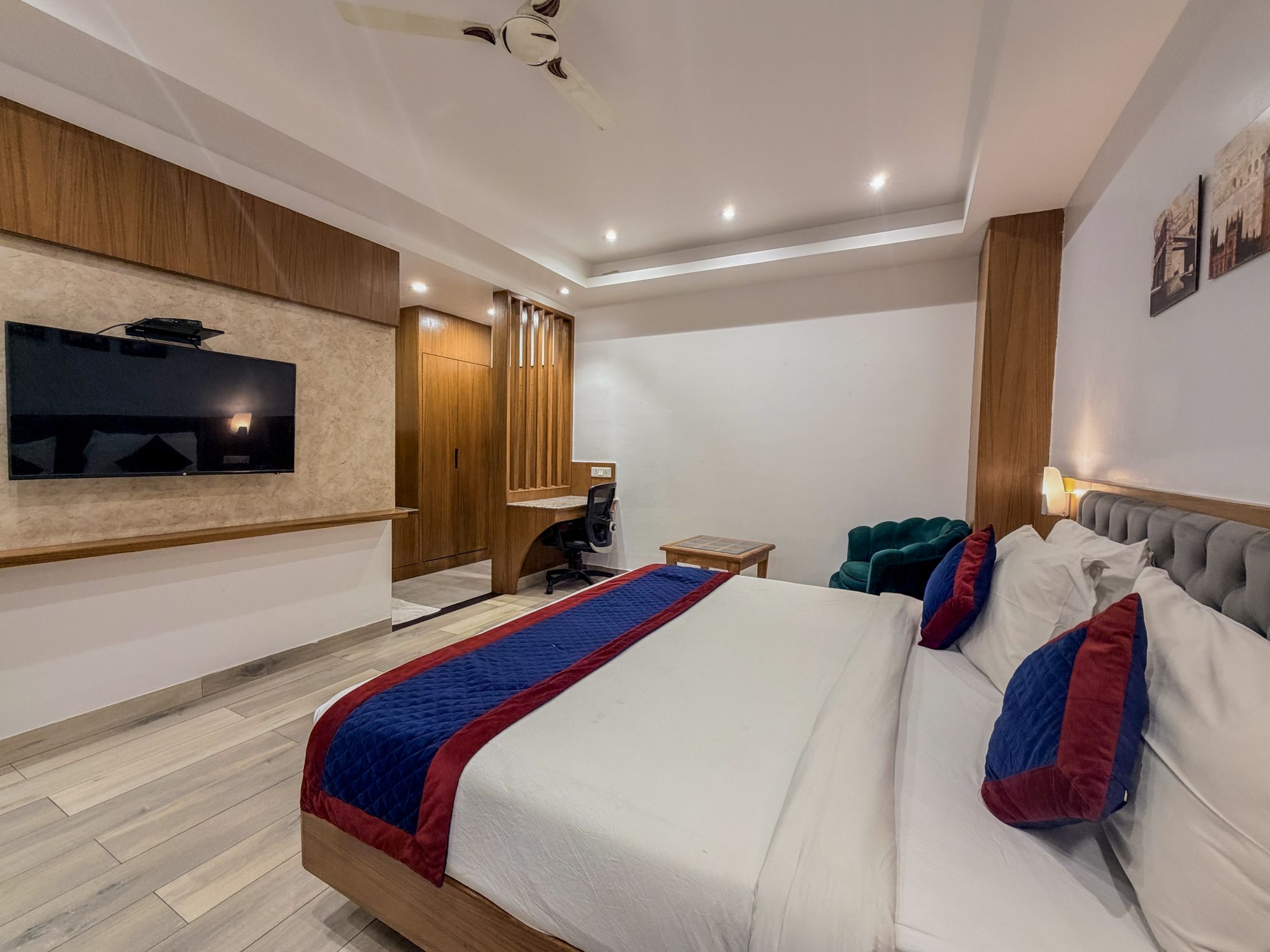 Zip By Spree Hotels Grand Legacy Prime Premium Room 5