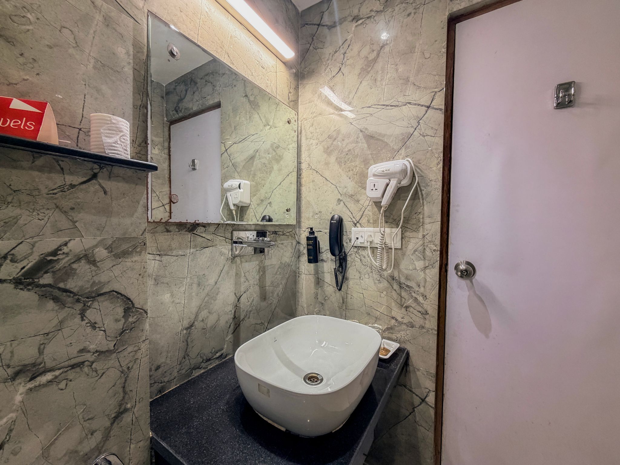 Zip By Spree Hotels Grand Legacy Prime Premium Room 13