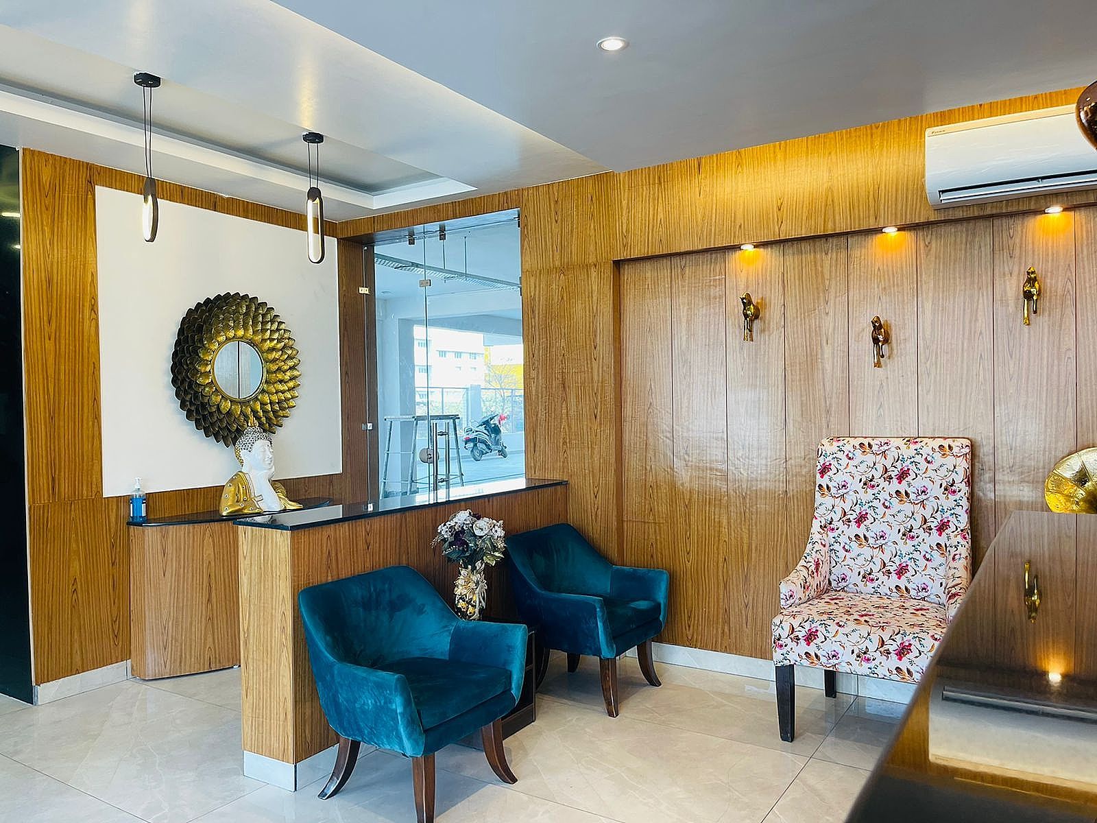 undefined Zip By Spree Hotels Grand Legacy Prime 3