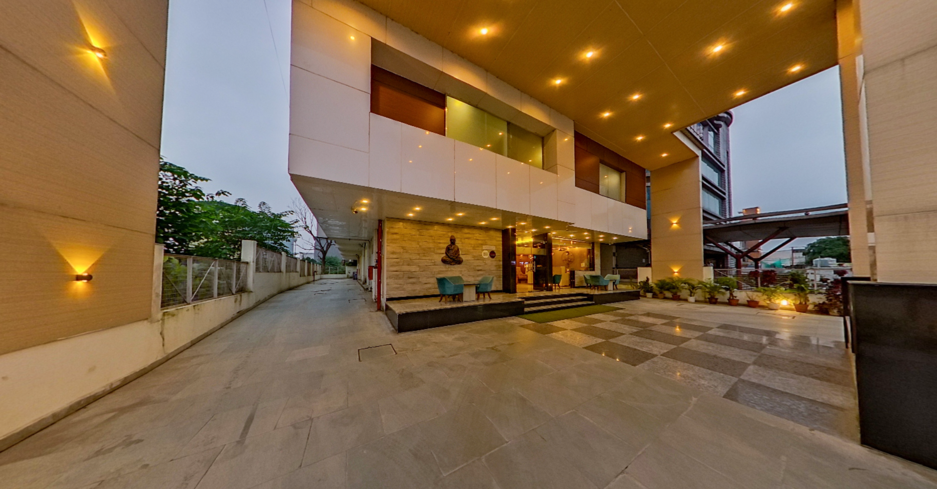 undefined Zip By Spree Hotels Grand Legacy Prime 7