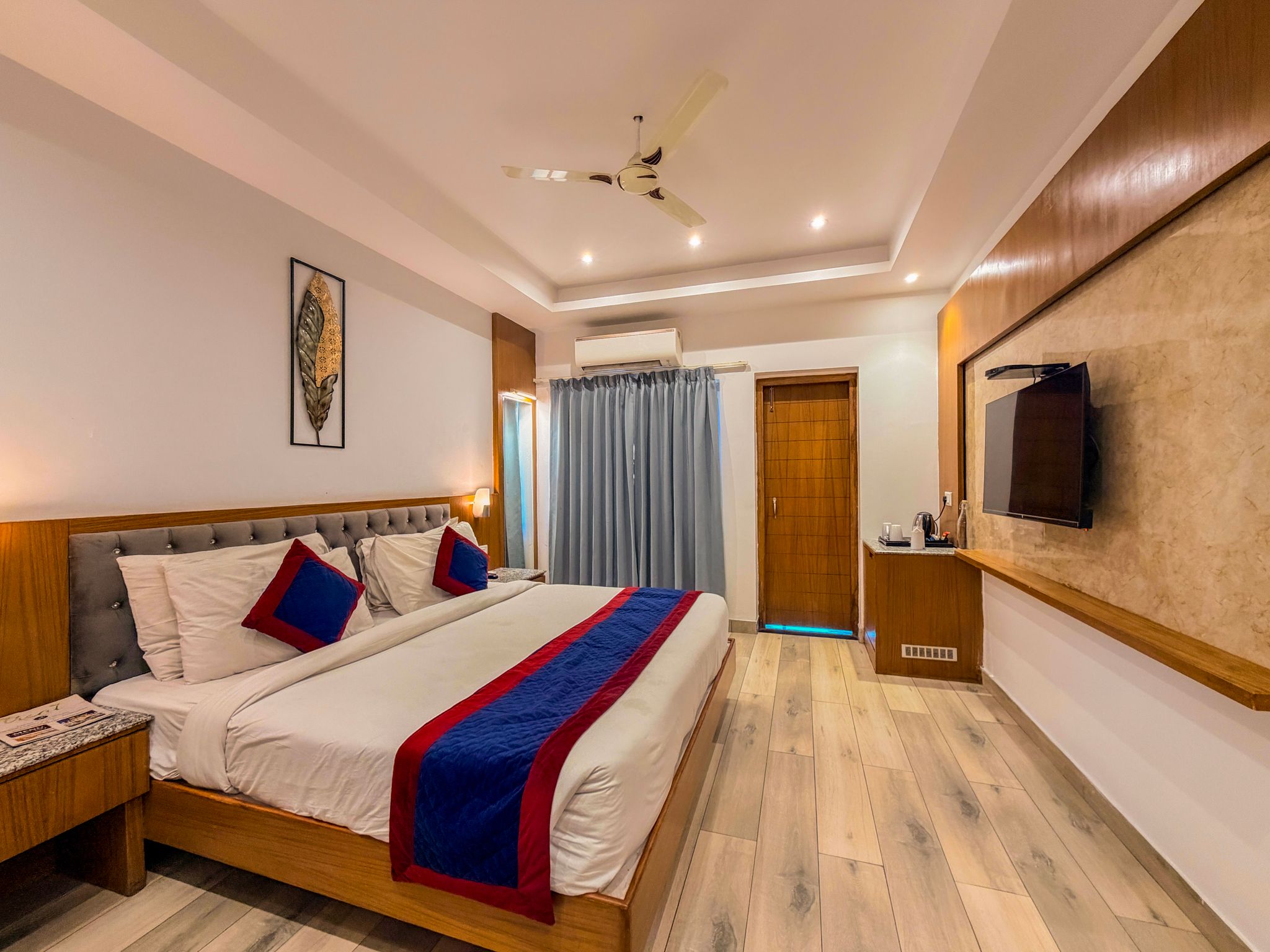 undefined Zip By Spree Hotels Grand Legacy Prime 5