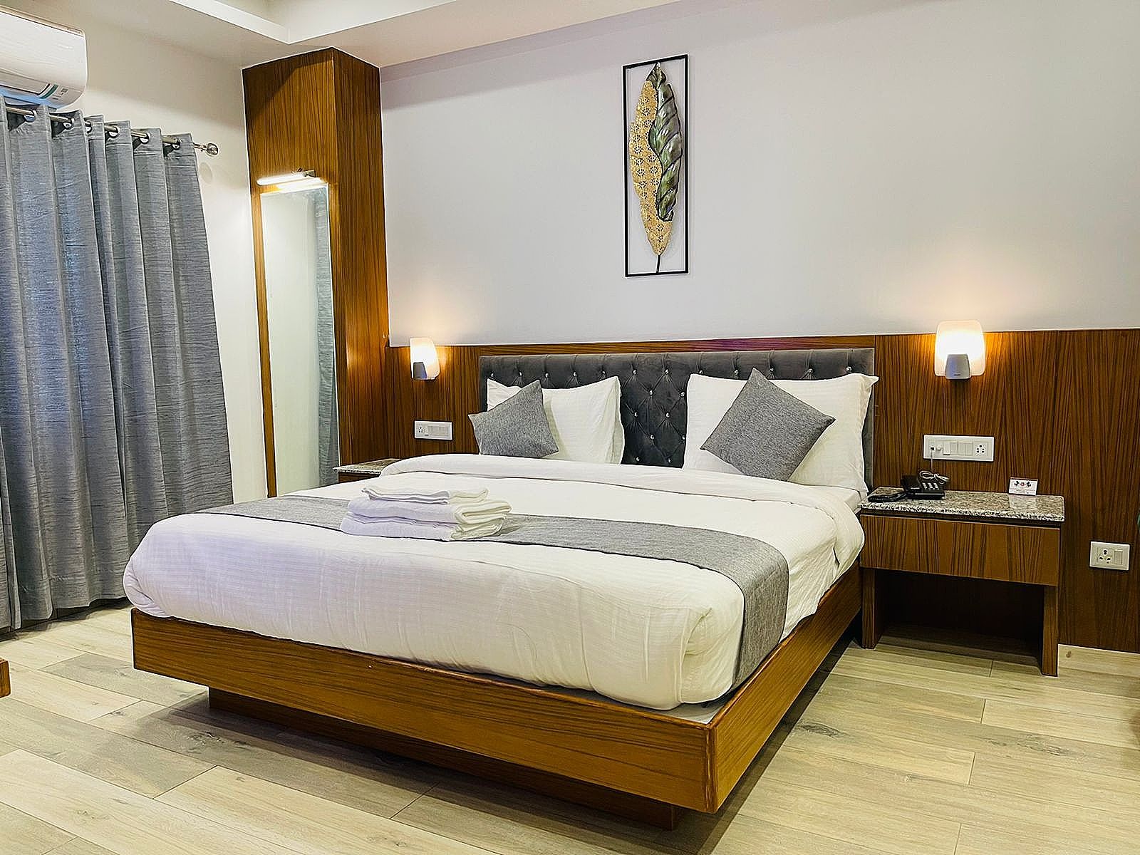 undefined Zip By Spree Hotels Grand Legacy Prime 5