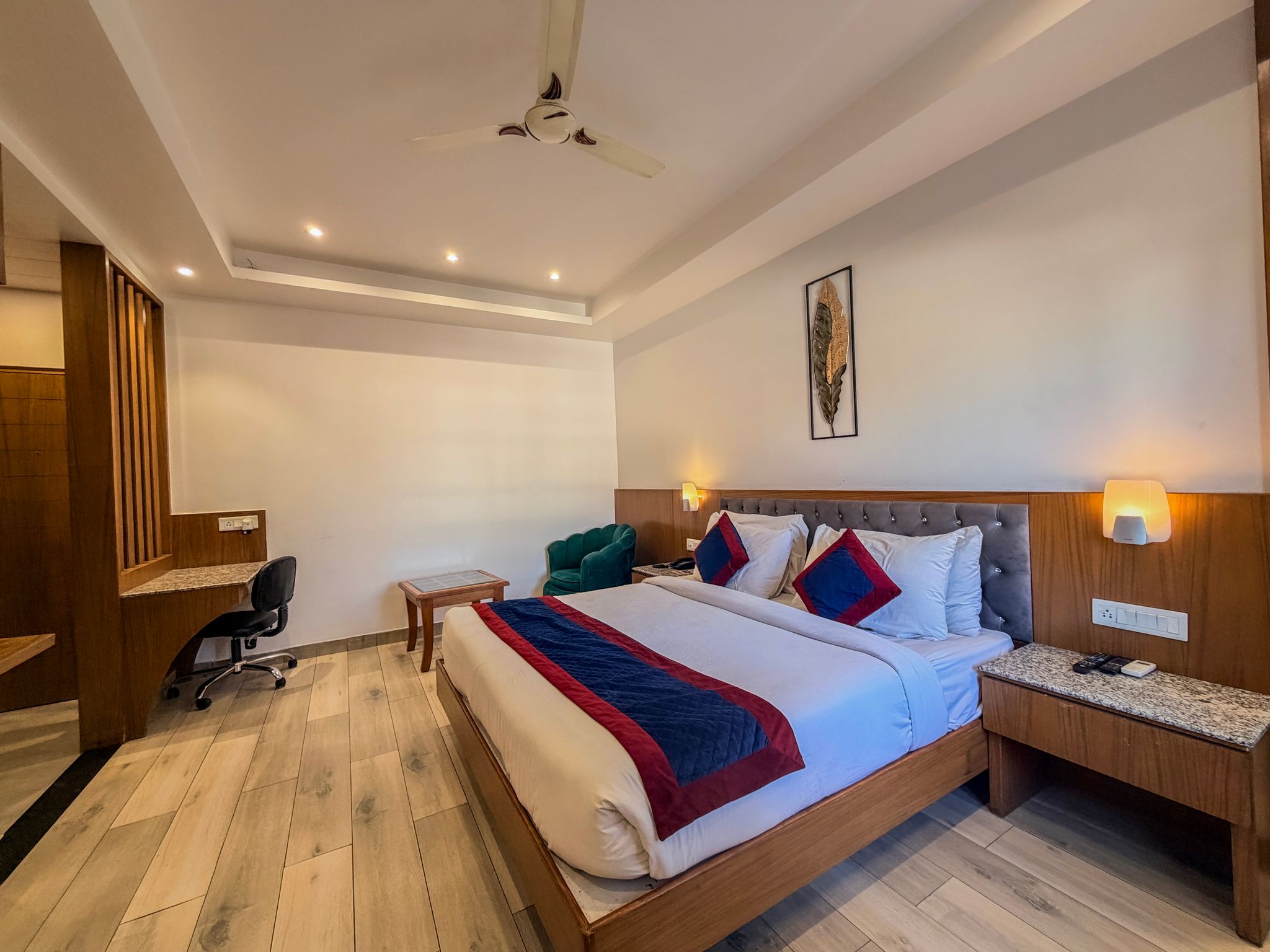 Zip By Spree Hotels Grand Legacy Prime Premium Room 6