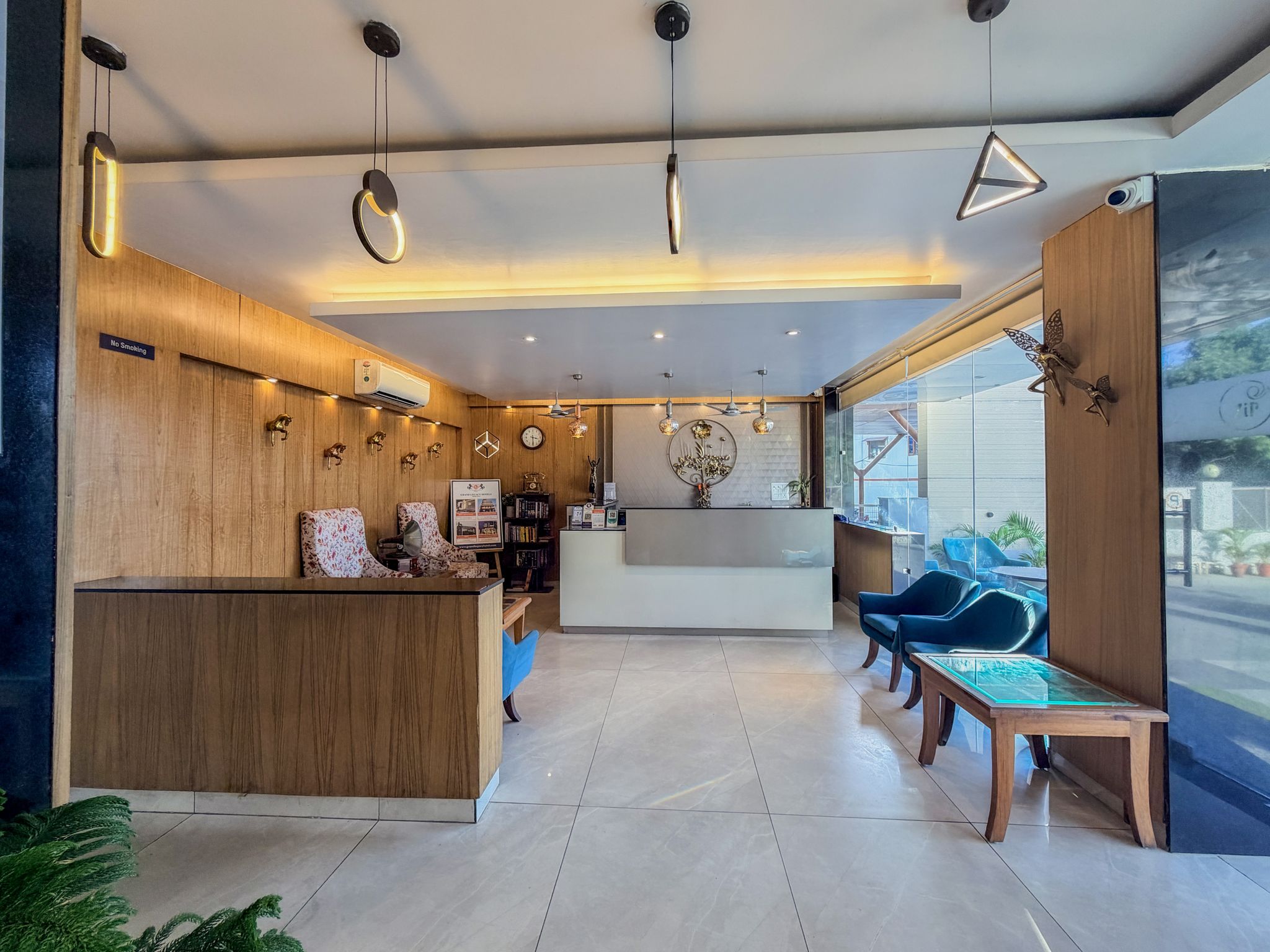 undefined Zip By Spree Hotels Grand Legacy Prime 9