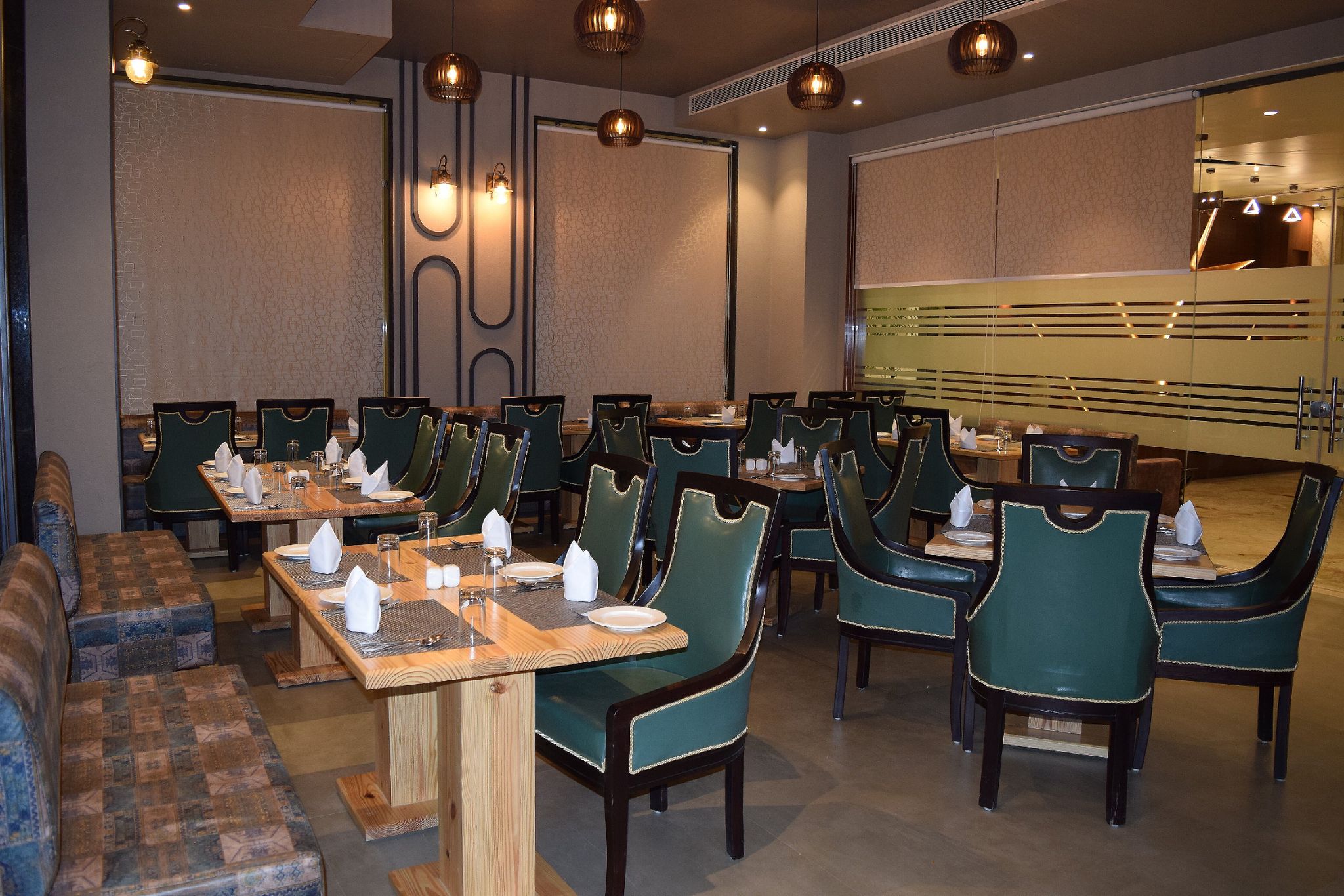 undefined The Forest Hill 4