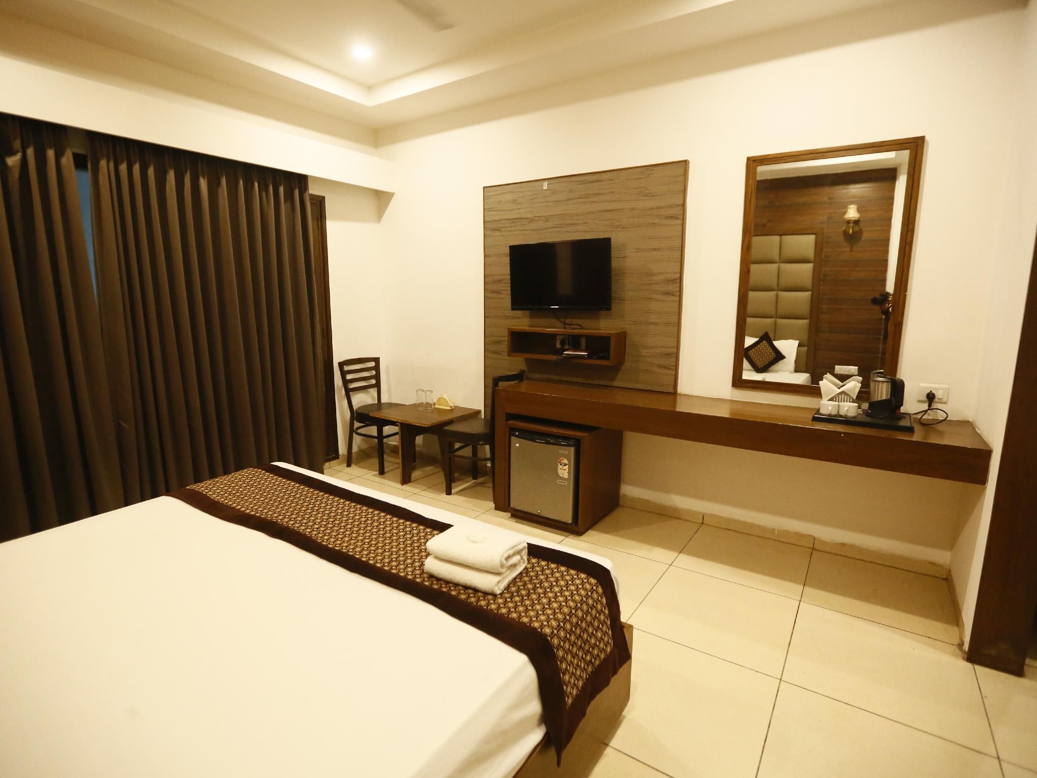 Citi Inn Grande Deluxe Room 7