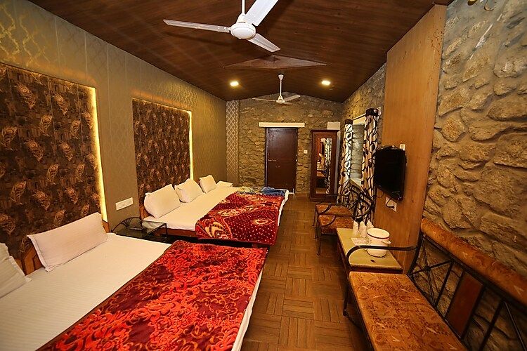 Five bedded Family Room