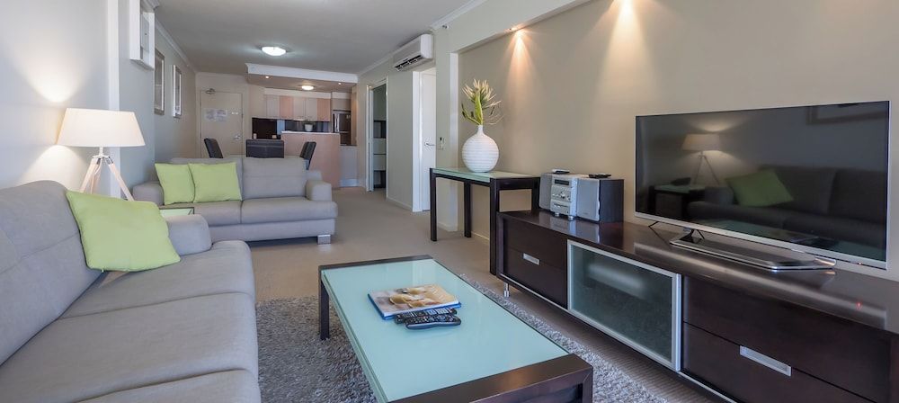 Trilogy Surfers Paradise 2 Bedroom 1 Bathroom Apartment 9