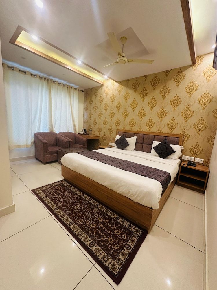 Hotel Royal Palm Deluxe Room