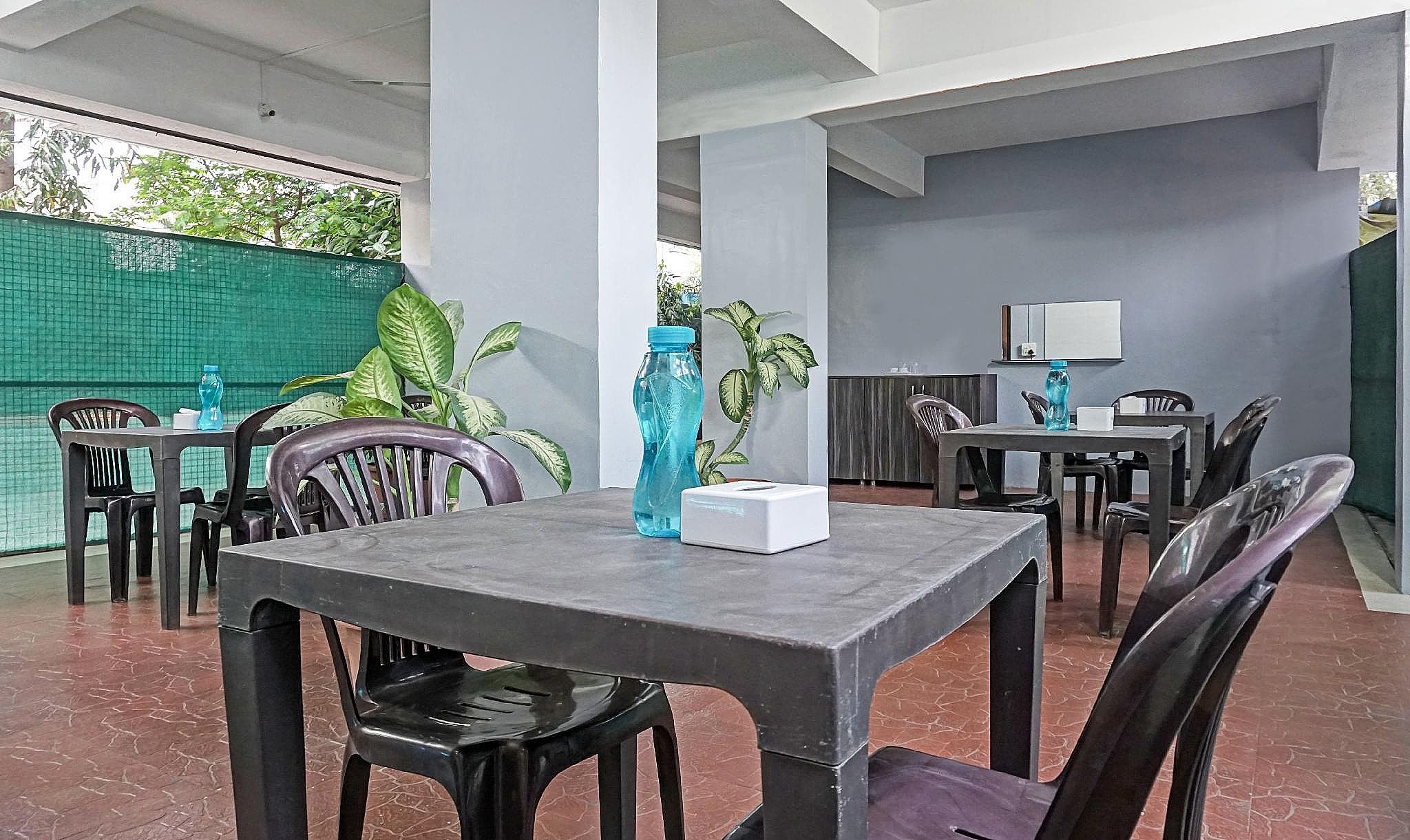 Food & Dining