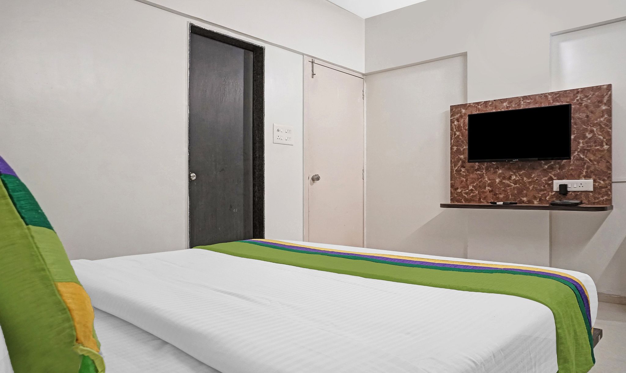 Treebo Diamond Residency - DDPK Inn Economy Room 5