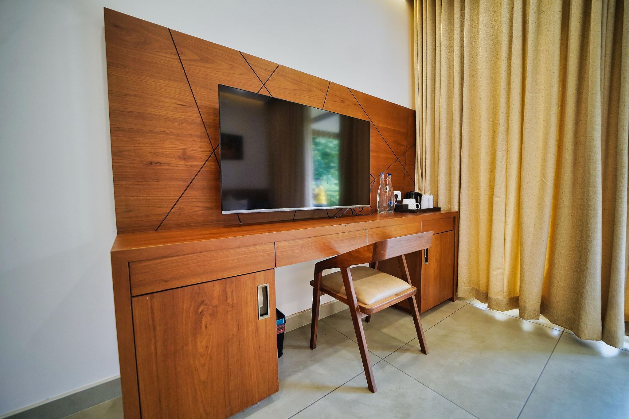 Jungle Bay Resort and Spa Pavilion Room 4