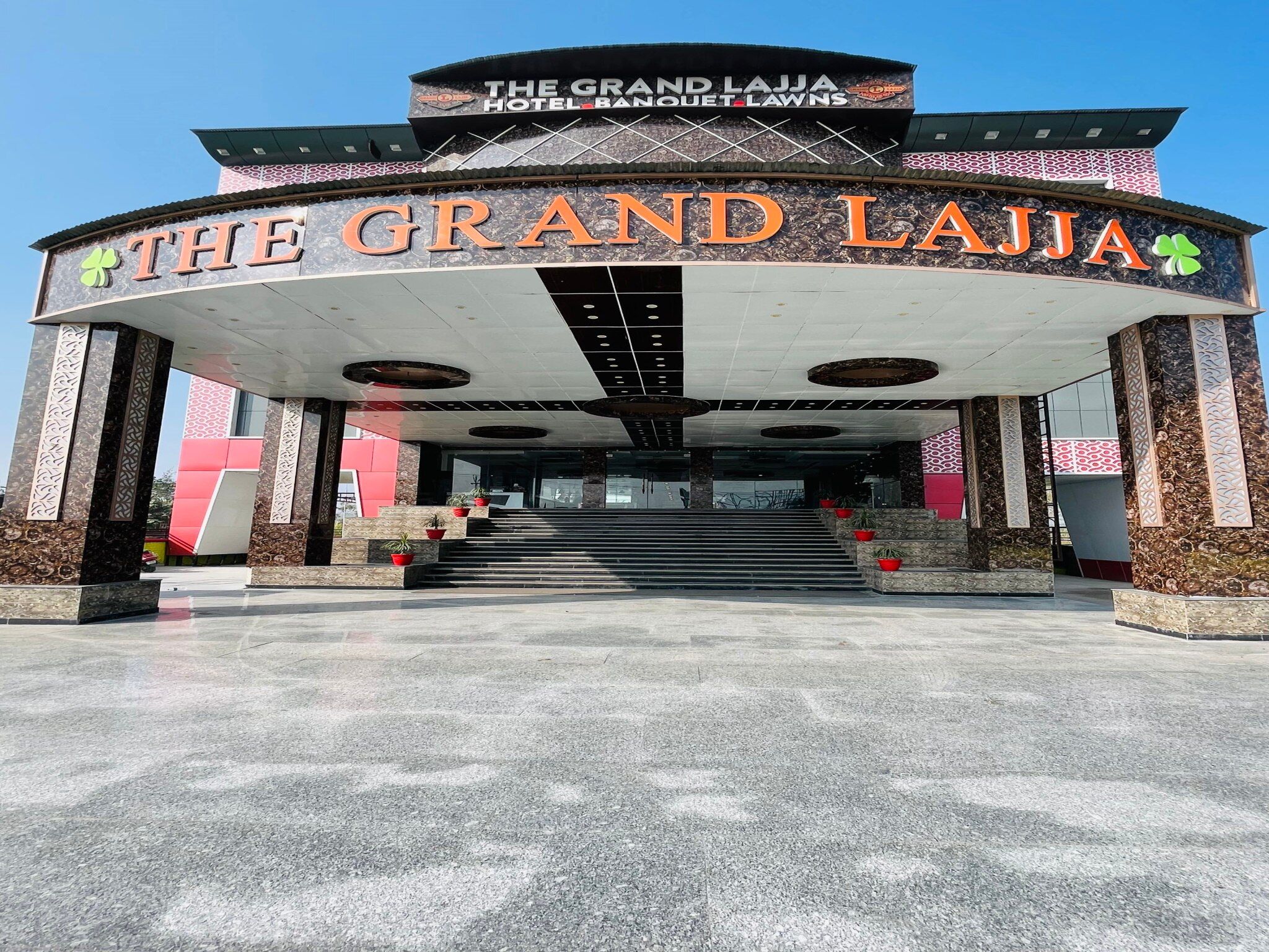 undefined The Grand Lajja 7