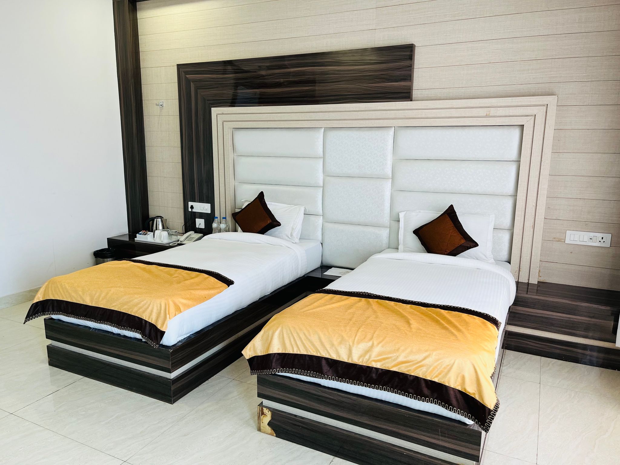 Venus Family Suite