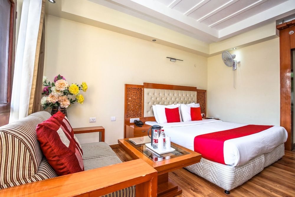 Manla Homes Resort & Spa, Shimla Deluxe Double Room, Valley View 3